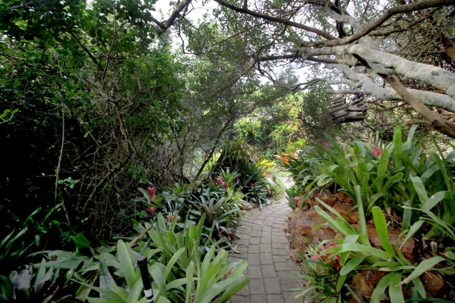 5 Bedroom Property for Sale in Village On Sea Western Cape